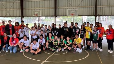Pahoa - group sports showdown 6 b